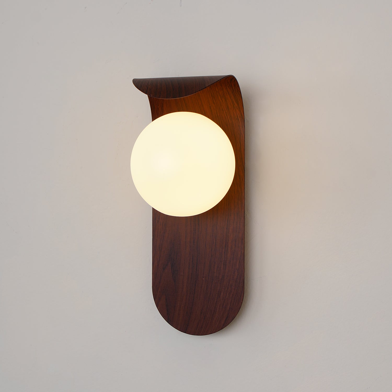Exuro Applique Murale Intérieure en Bois / Noyer - Neutralighting