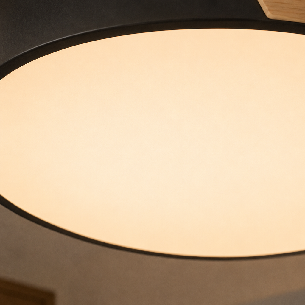 Extra-Flat Round Scandinavian-Style Ceiling Light