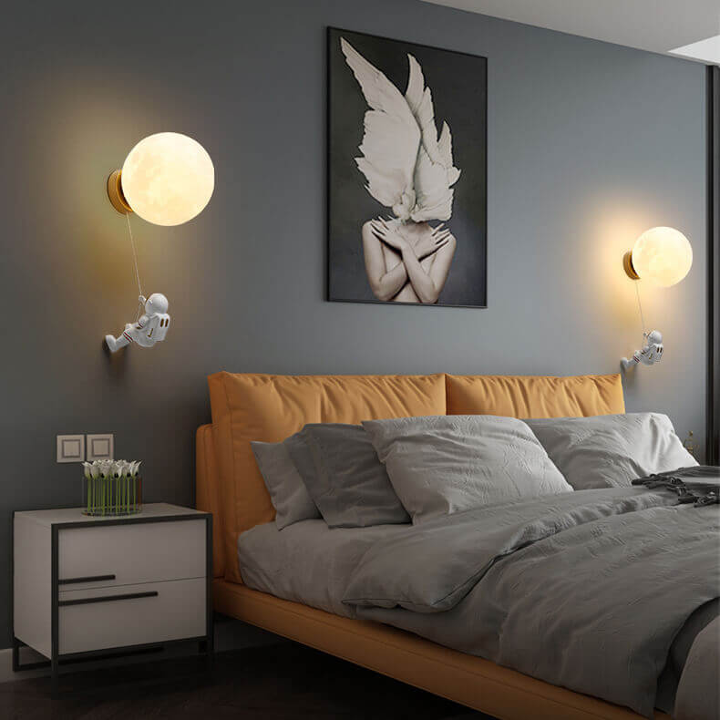Astronaut Wall-Mounted Bedside Lamp